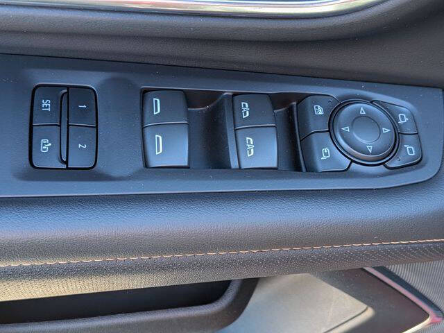2024 GMC Yukon AT4