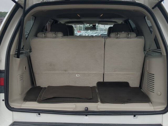 2017 Lincoln Navigator Select