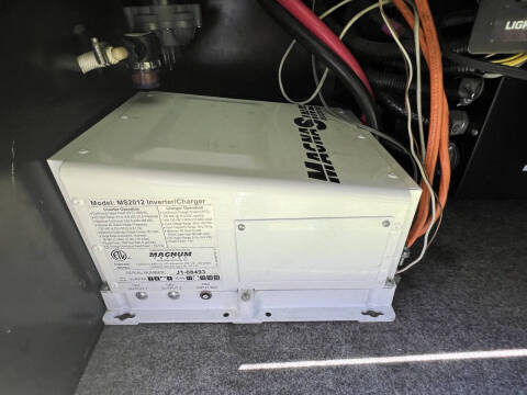 2001 Winnebago Journey 36L