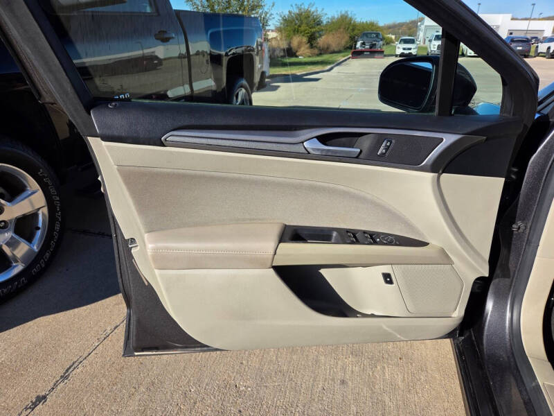 2019 Ford Fusion Hybrid SE