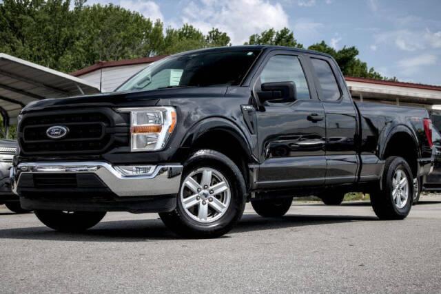 2022 Ford F-150 XL's photo