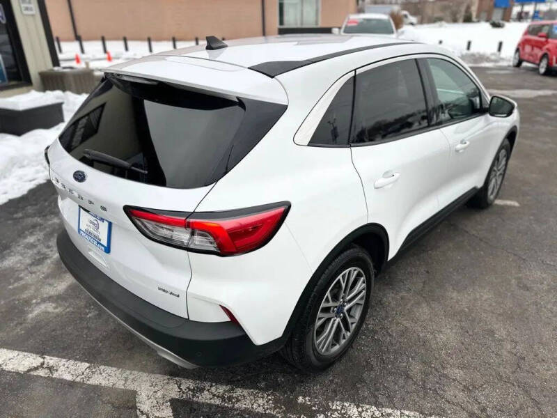 2022 Ford Escape SEL