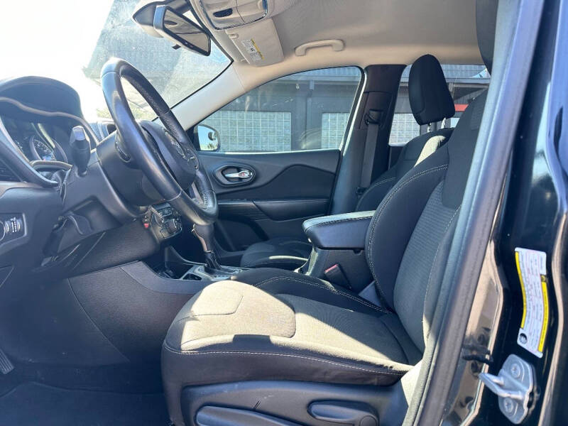 2015 Jeep Cherokee Altitude