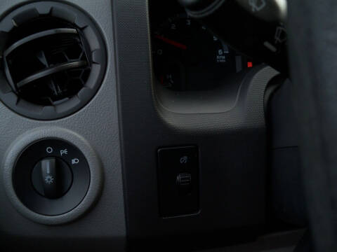 2013 Ford E-Series E-150