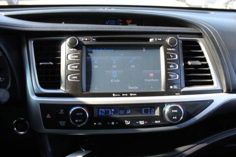 2017 Toyota Highlander