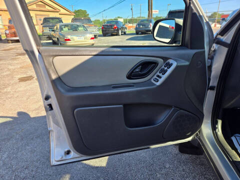 2005 Ford Escape XLT