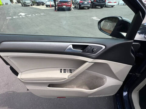 2016 Volkswagen Golf