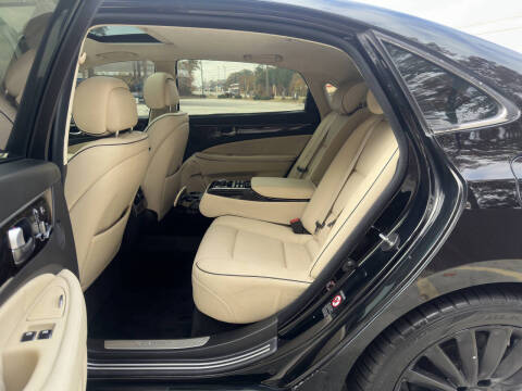 2014 Hyundai Equus Signature