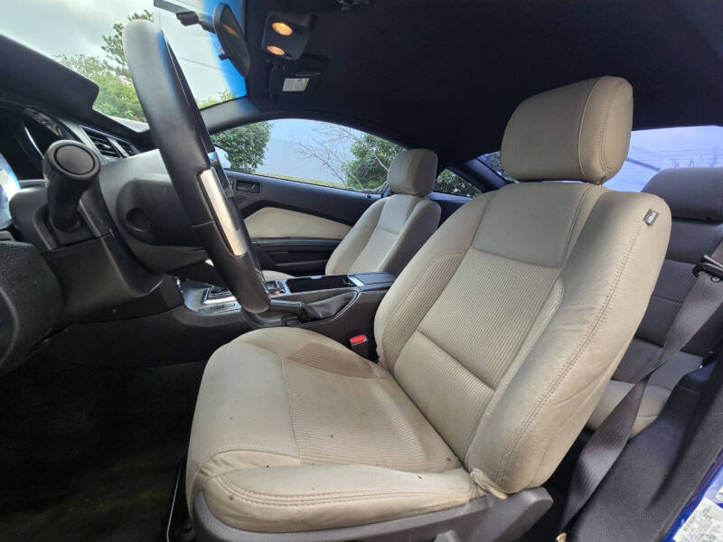 2014 Ford Mustang V6 Premium