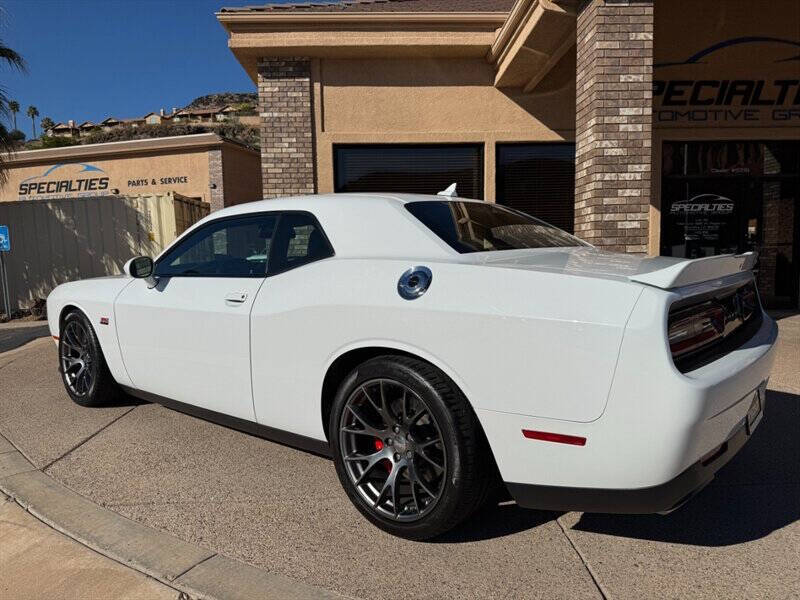 2016 Dodge Challenger SRT 392