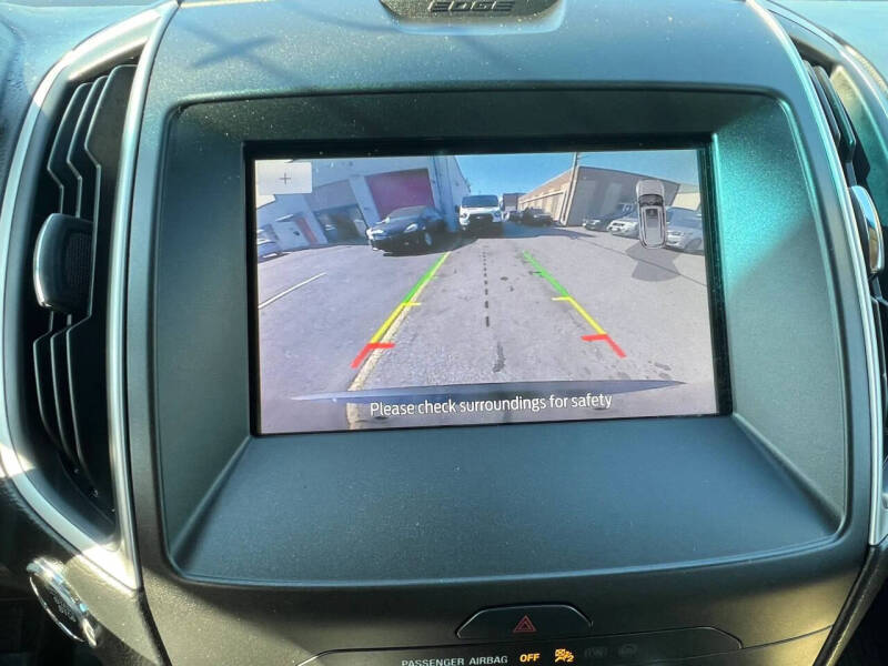 2020 Ford Edge