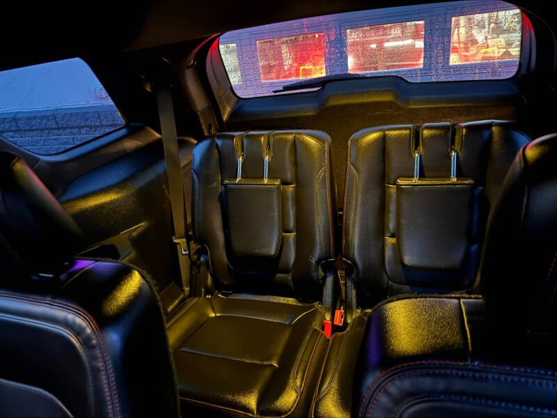 2017 Ford Explorer Sport