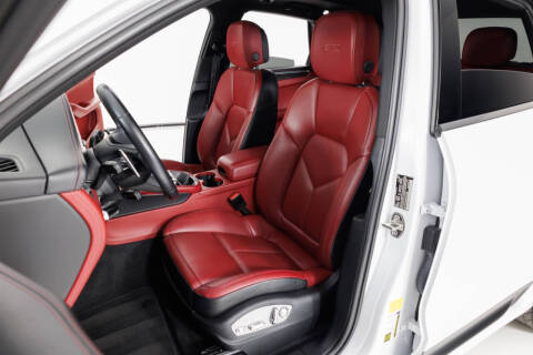 2022 Porsche Macan GTS