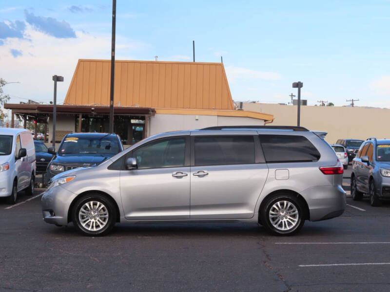 2015 Toyota Sienna