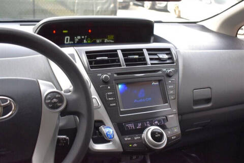 2012 Toyota Prius v Two