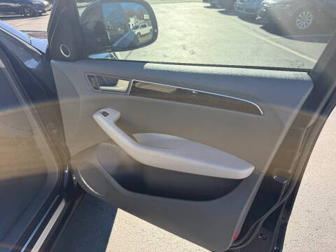 2010 Audi Q5 3.2 quattro Premium Plus