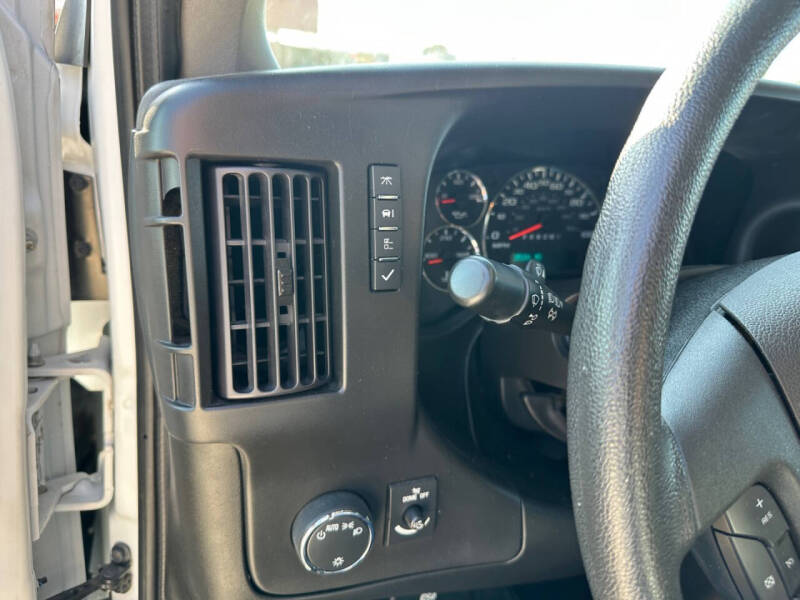 2023 GMC Savana 2500