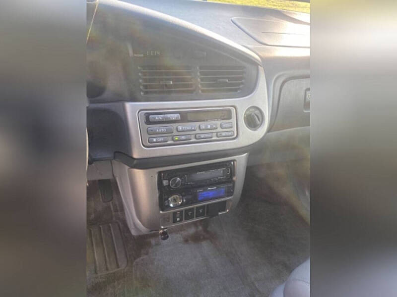 2003 Toyota Sienna XLE