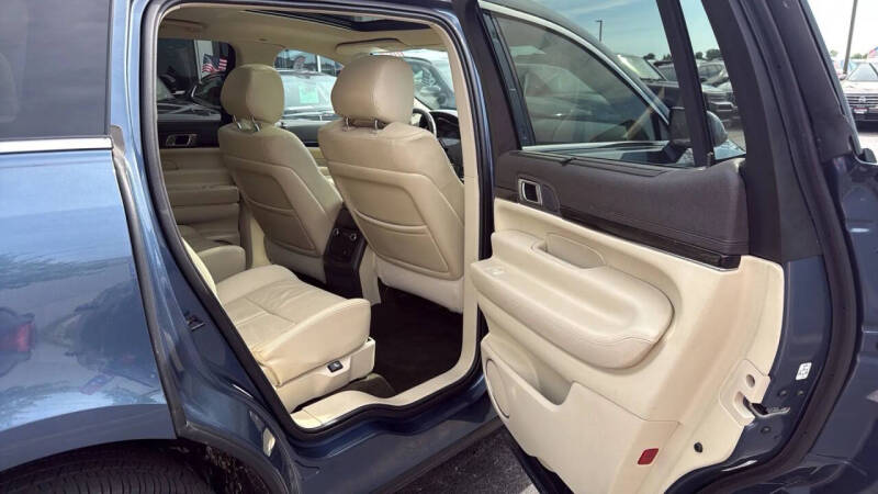 2019 Lincoln MKT Reserve