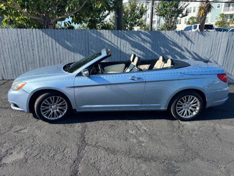 2012 Chrysler 200 Limited