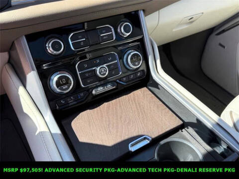 2024 GMC Yukon XL Denali