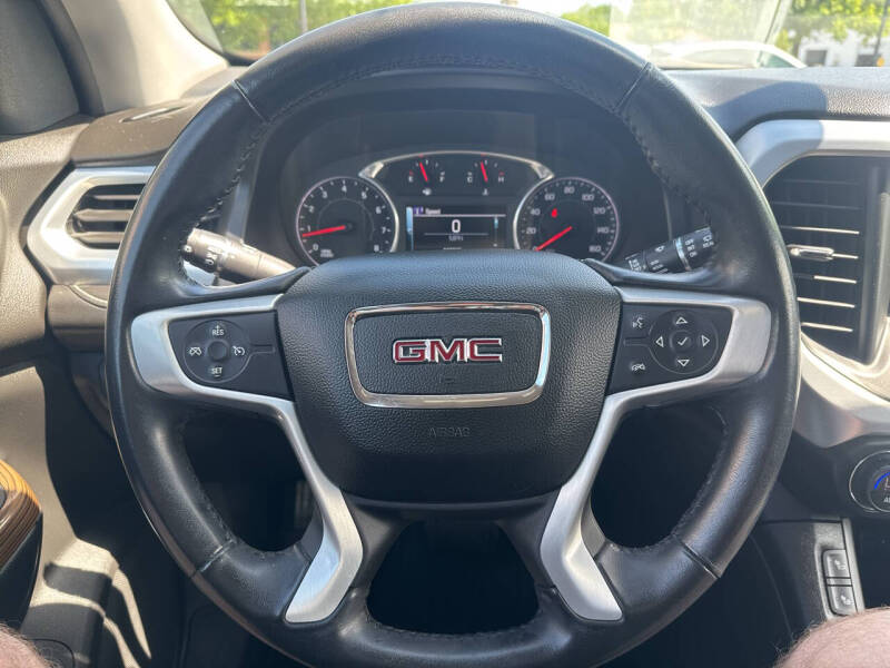 2019 GMC Acadia SLE-2