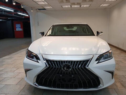 2023 Lexus ES 250