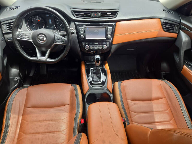 2017 Nissan Rogue SL
