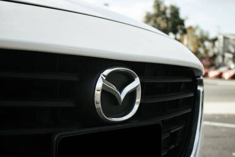 2017 Mazda MAZDA3 Sport