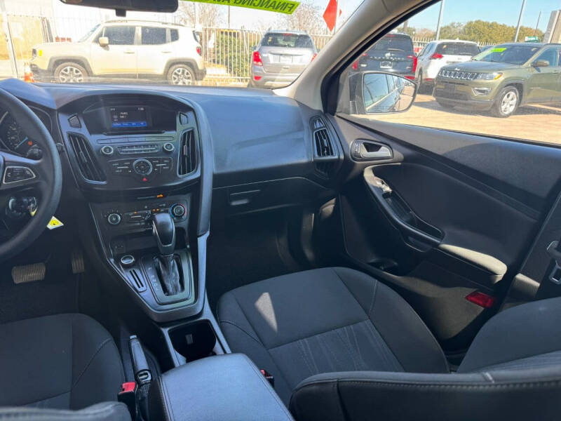 2017 Ford Focus SE