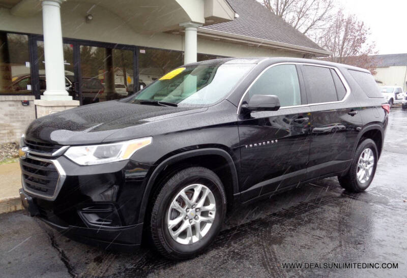 2020 Chevrolet Traverse LS's photo