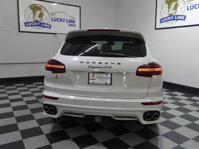 2016 Porsche Cayenne GTS