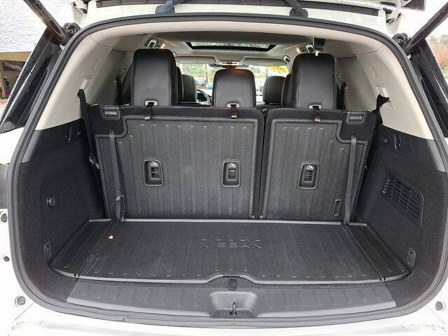 2024 Nissan Pathfinder Platinum