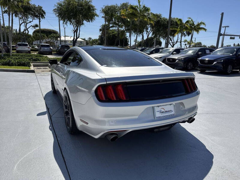 2016 Ford Mustang V6