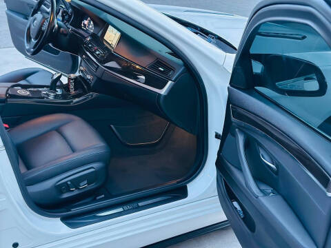 2016 BMW 5 Series 528i