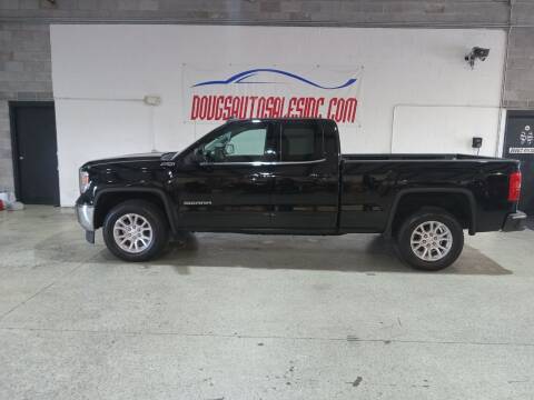 2015 GMC Sierra 1500 for sale at DOUG'S AUTO SALES INC in Pleasant View TN