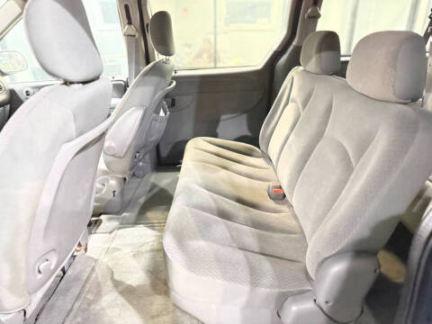 2006 Dodge Grand Caravan SE