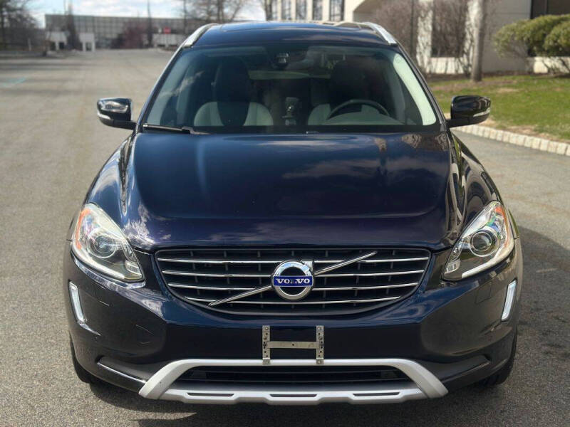 2017 Volvo XC60 T6 Dynamic