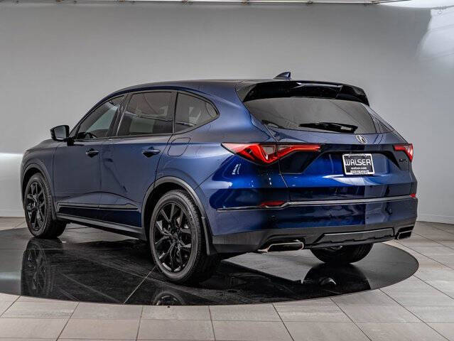 2022 Acura MDX w/Tech