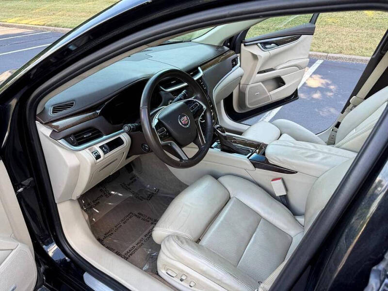 2013 Cadillac XTS Luxury Collection