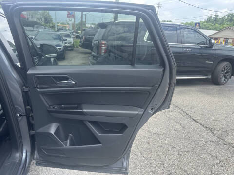 2020 Volkswagen Atlas Cross Sport V6 SEL R-Line 4Motion