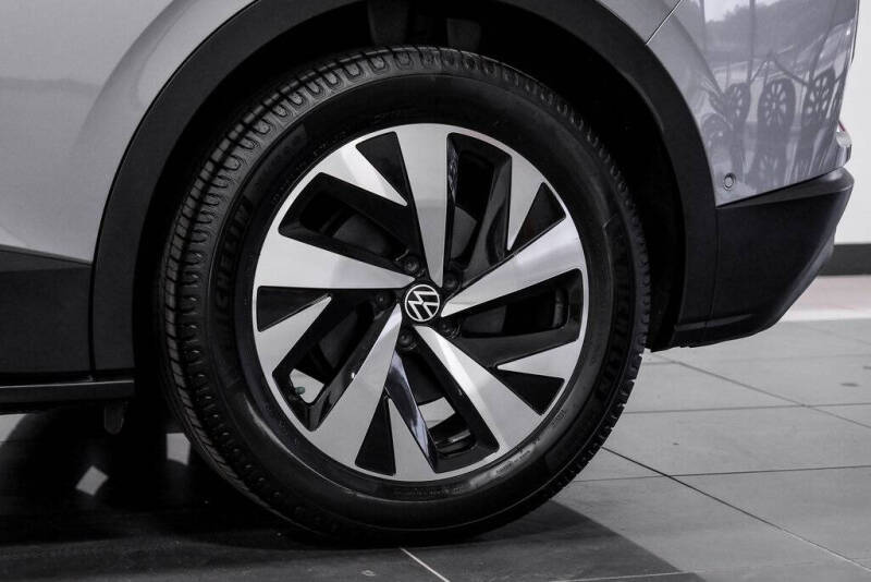 2023 Volkswagen ID.4 Pro