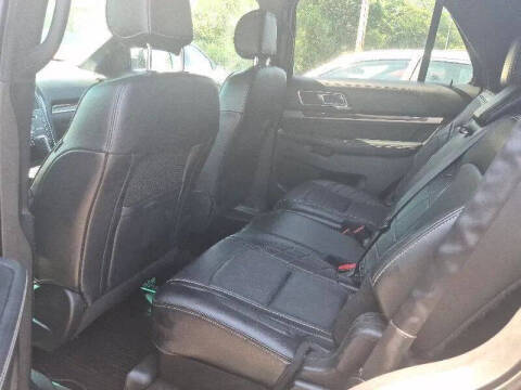 2017 Ford Explorer Platinum