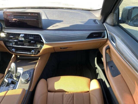 2022 BMW 5 Series 530e