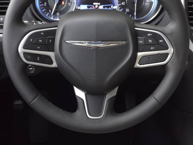 2023 Chrysler 300 Touring