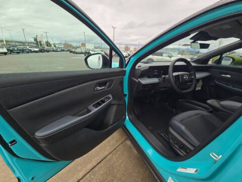 2026 Nissan LEAF Platinum+