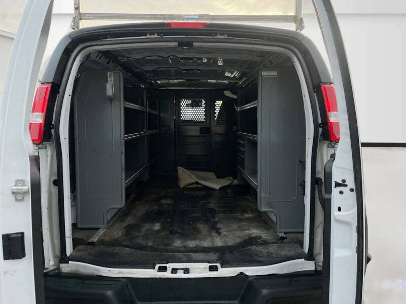 2024 Chevrolet Express 2500