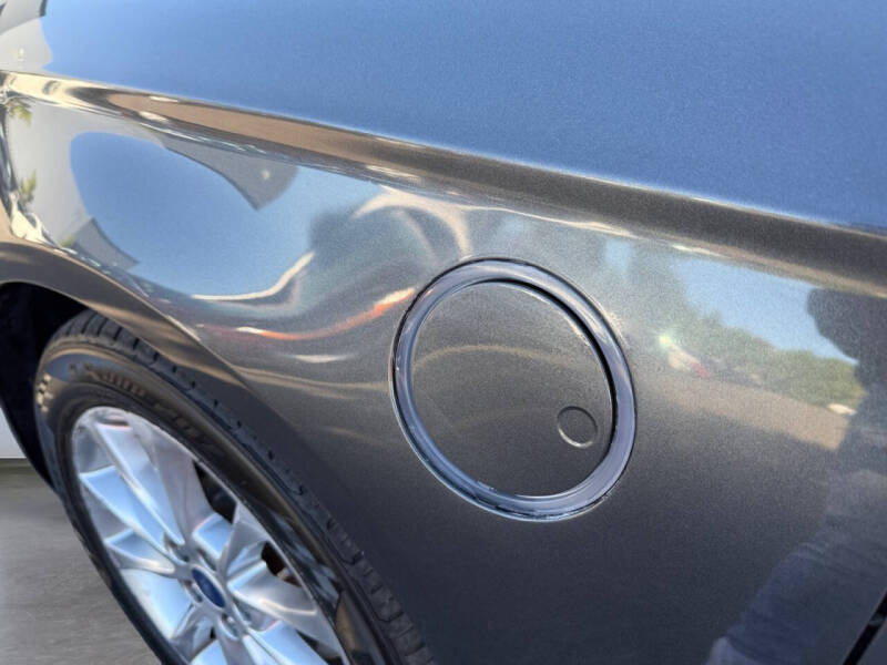 2017 Ford Fusion Energi SE Luxury