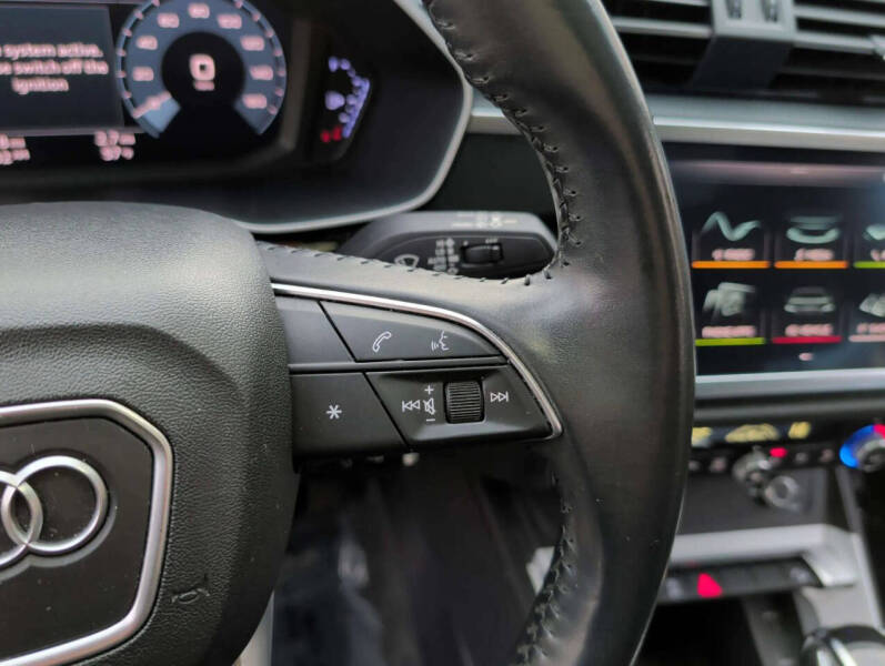 2019 Audi Q3 quattro Premium 45 TFSI