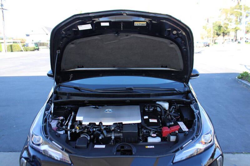 2022 Toyota Prius XLE